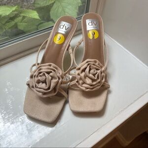 DV by Dolce Vita Women's Tan Sandals with Rose Accent